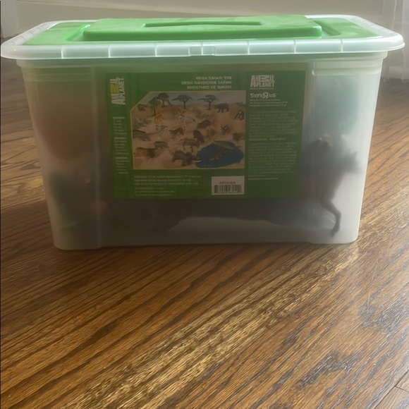 Toys - Picture 2 of 3